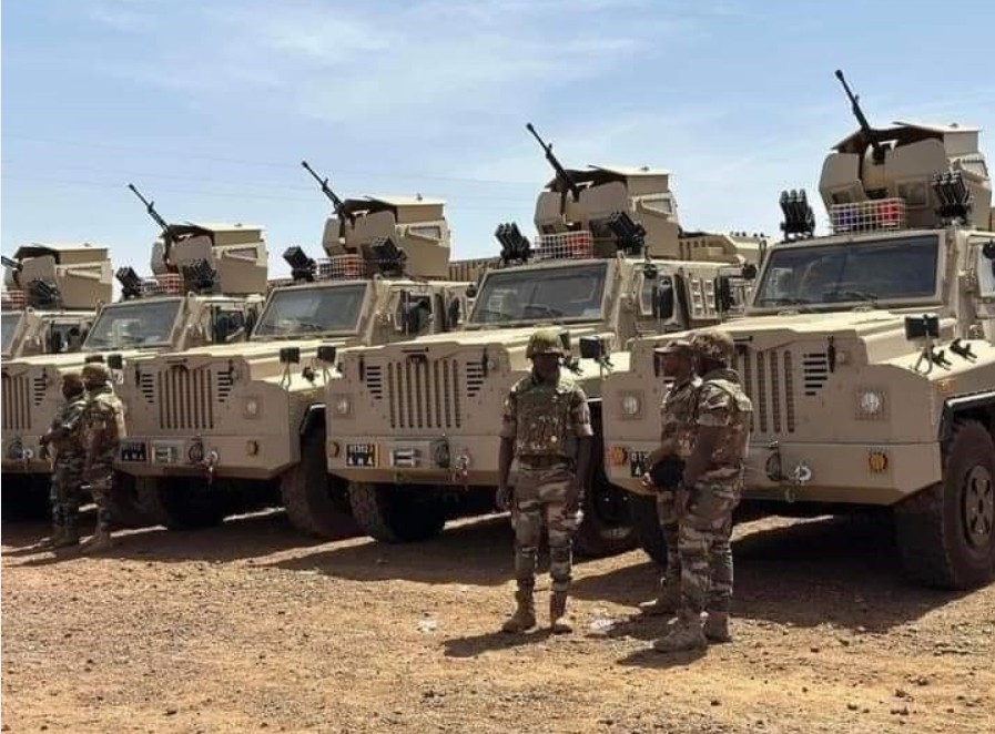 Le Mali décide de renforcer sa présence militaire à la frontière avec l’Algérie  